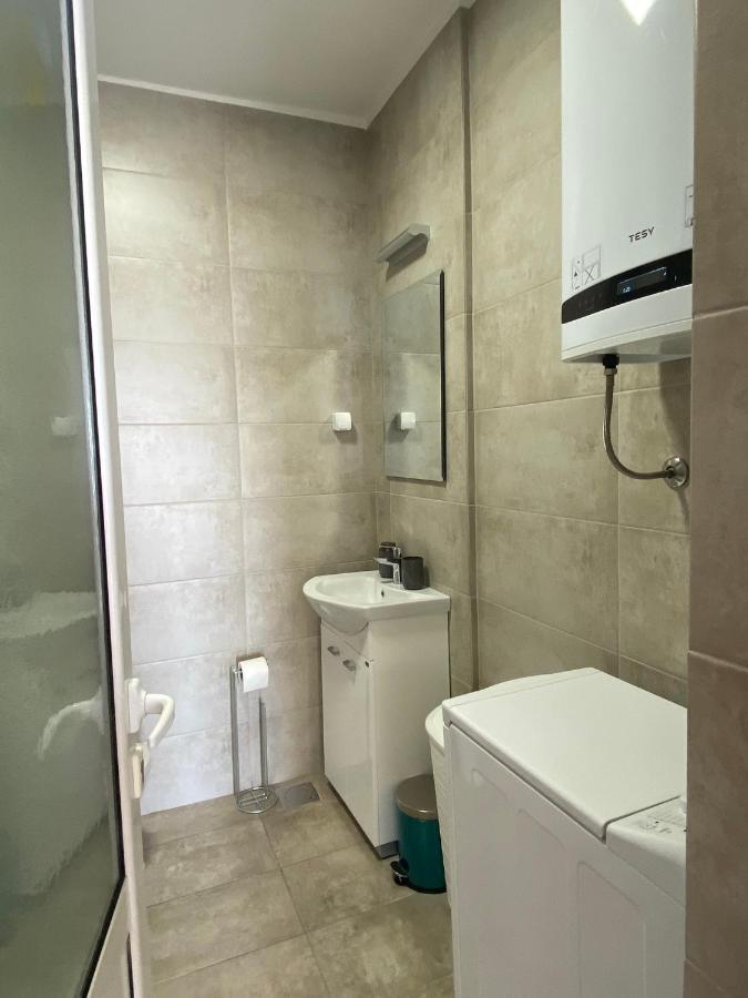Acacia Apartmani Sutomore Exterior photo